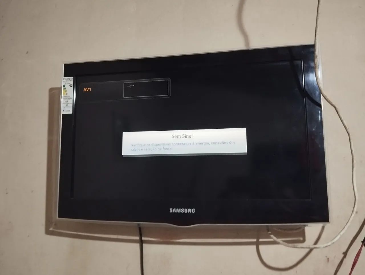 TV Samsung 27 polegadas funcionando perfeitamente 