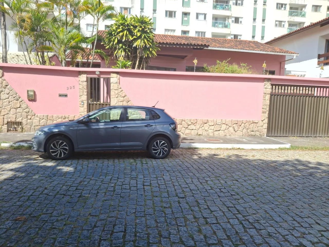 Vivendas Lagoa Casa  4 quartos (3 suite).