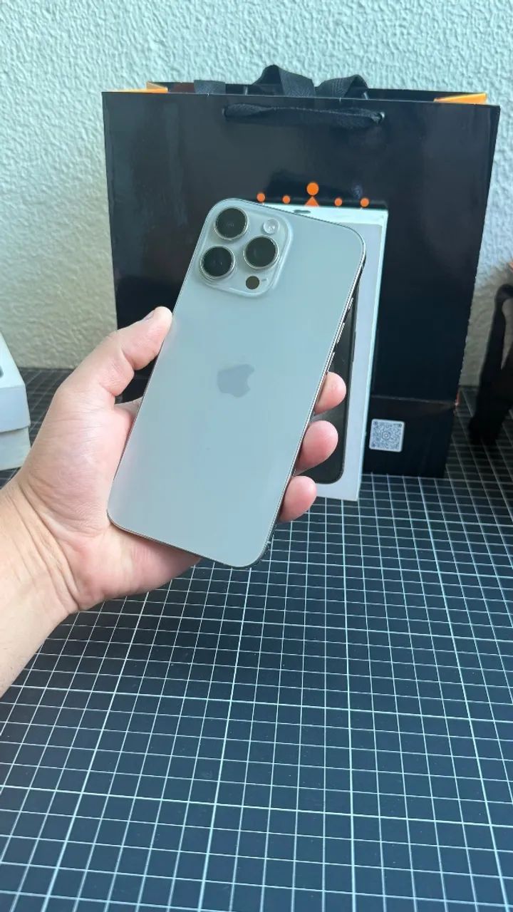 iPhone 16 Pro Max // 512GB // SemiZero // 18x cartão - Foto 2