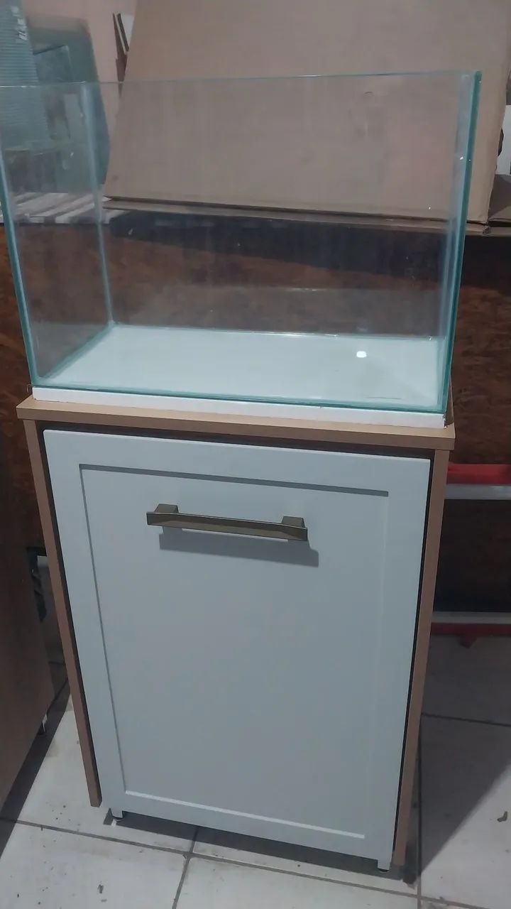 Aquário com movel