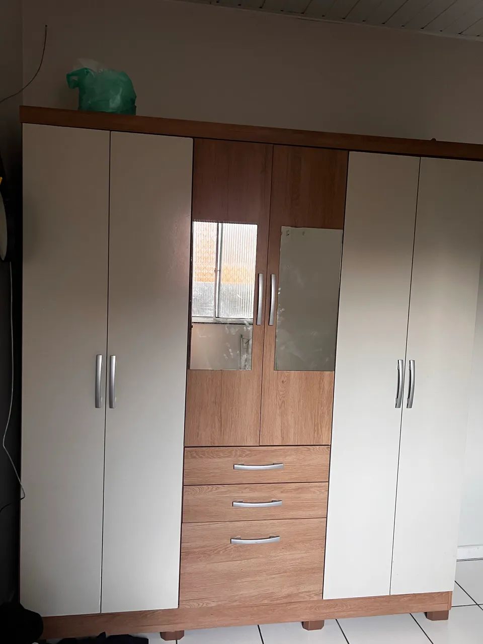 Guarda-roupa 
