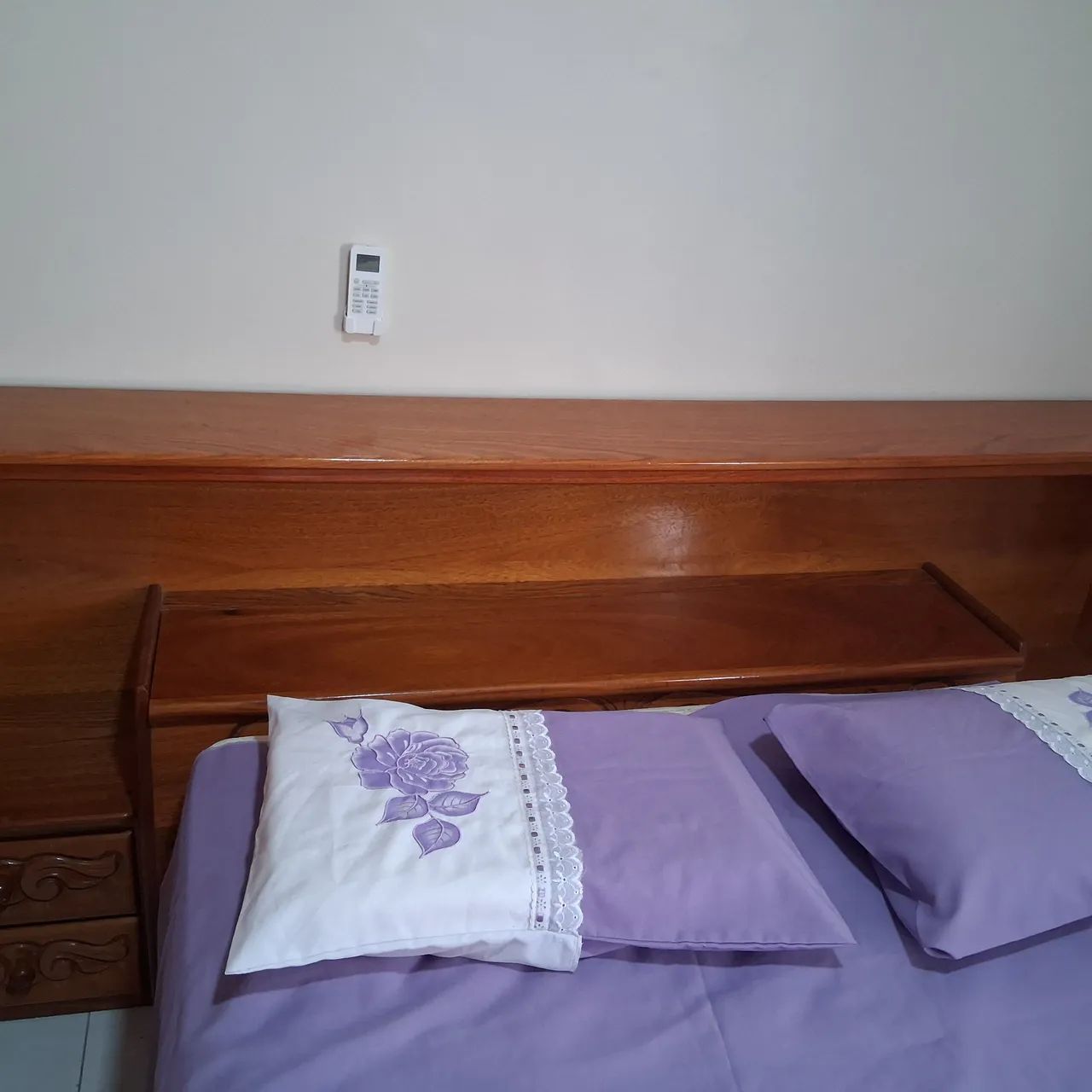 Guarda roupa e cama de madeira - Foto 5