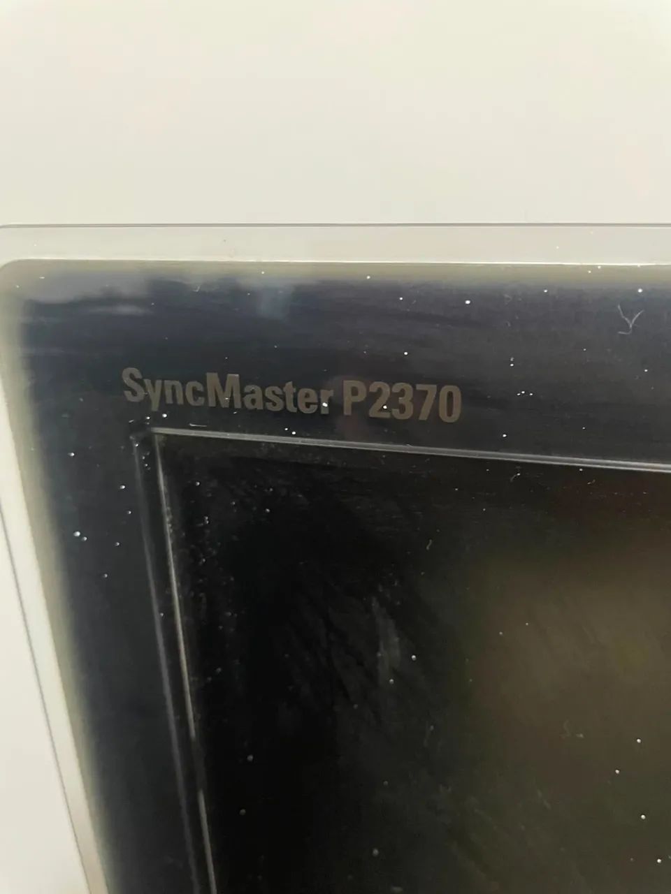 Monitor Samsung 23" SyncMaster P2370 Full HD VGA DVI Excelente Estado - Foto 2