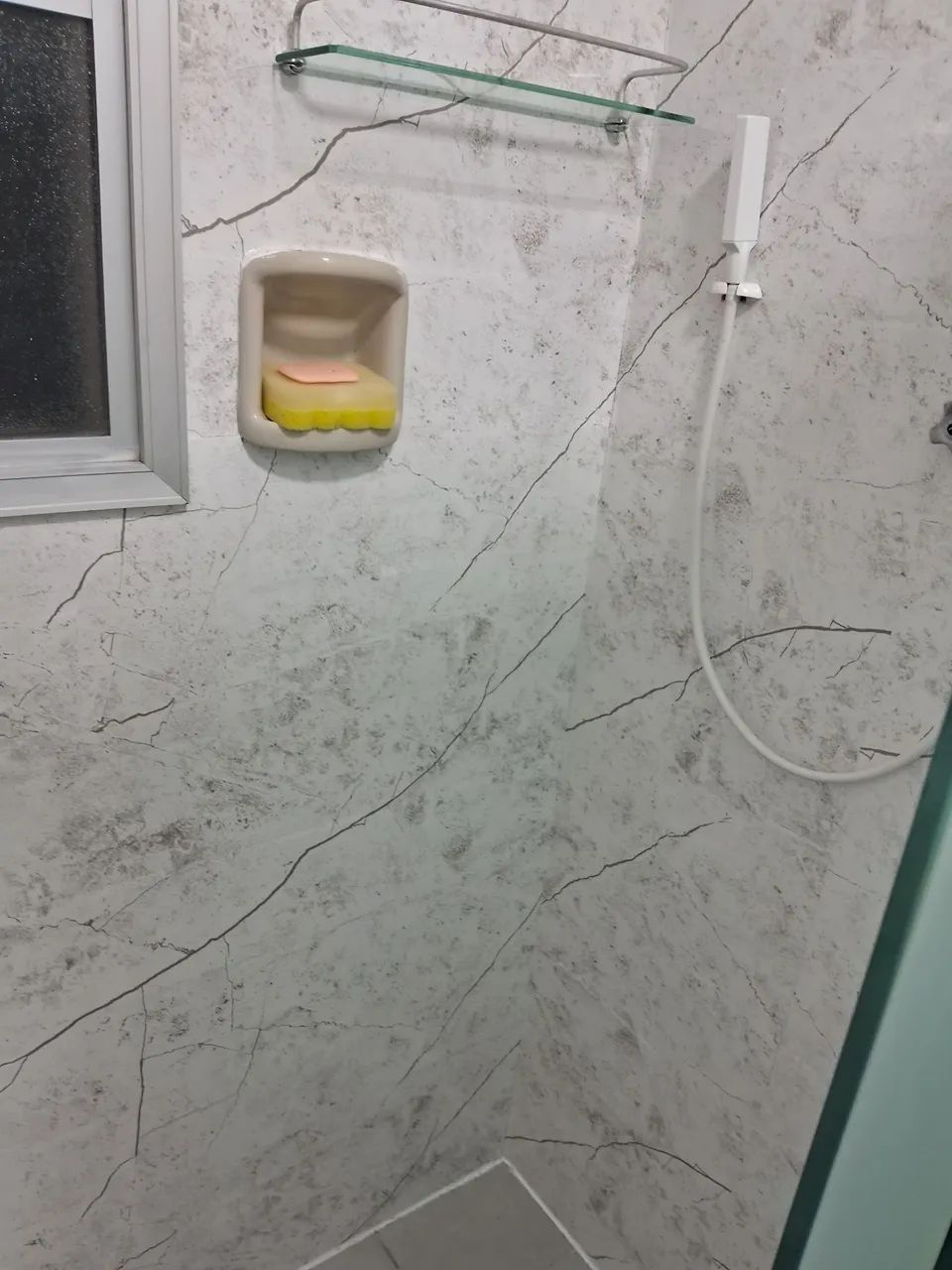 Envelopamento parede marmore marquina - Foto 4
