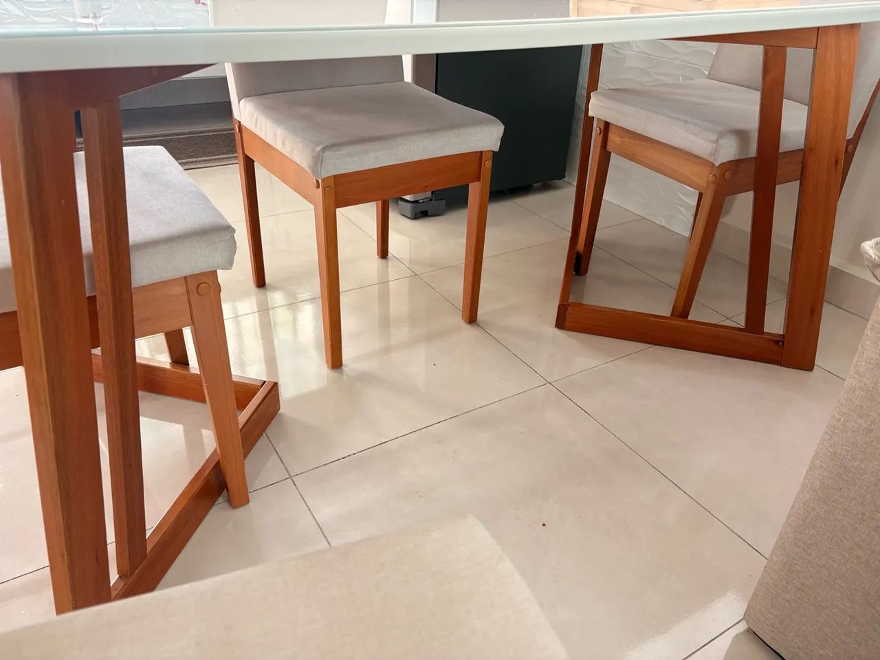 Mesa de Jantar com 6 cadeiras  - Foto 3