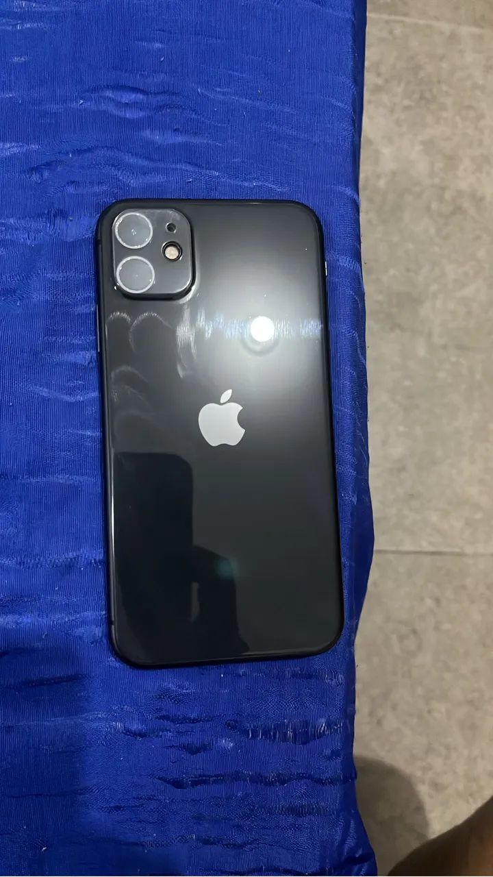 IPHONE 11 64 GB