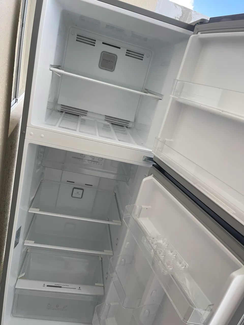 Vende-se geladeira MIDEA 347 litros  - Foto 2