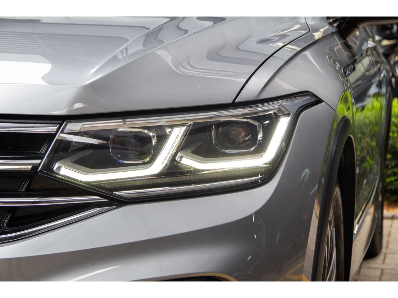 Volkswagen Tiguan Allspac R-Line 300 TSI 2.0, foto 3 de 16