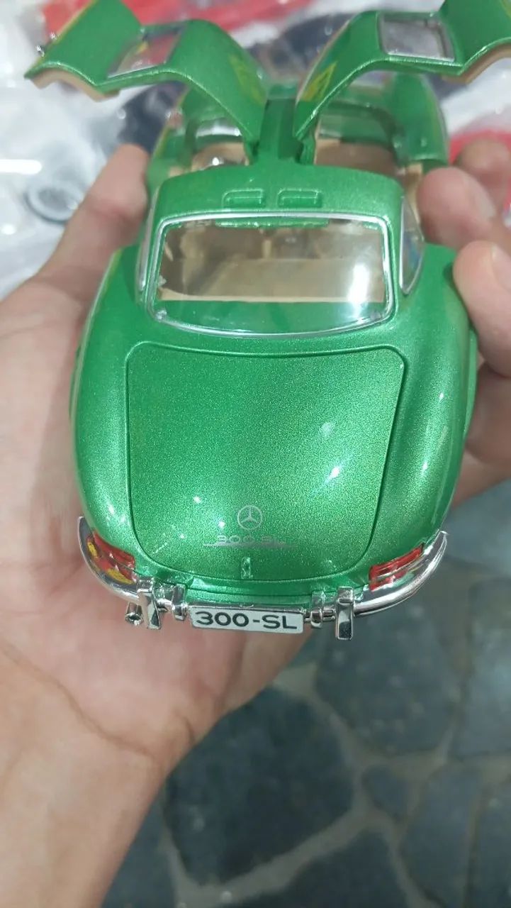 Carrinhos colecionáveis Material metal pegar corda abrir as portas   - Foto 4