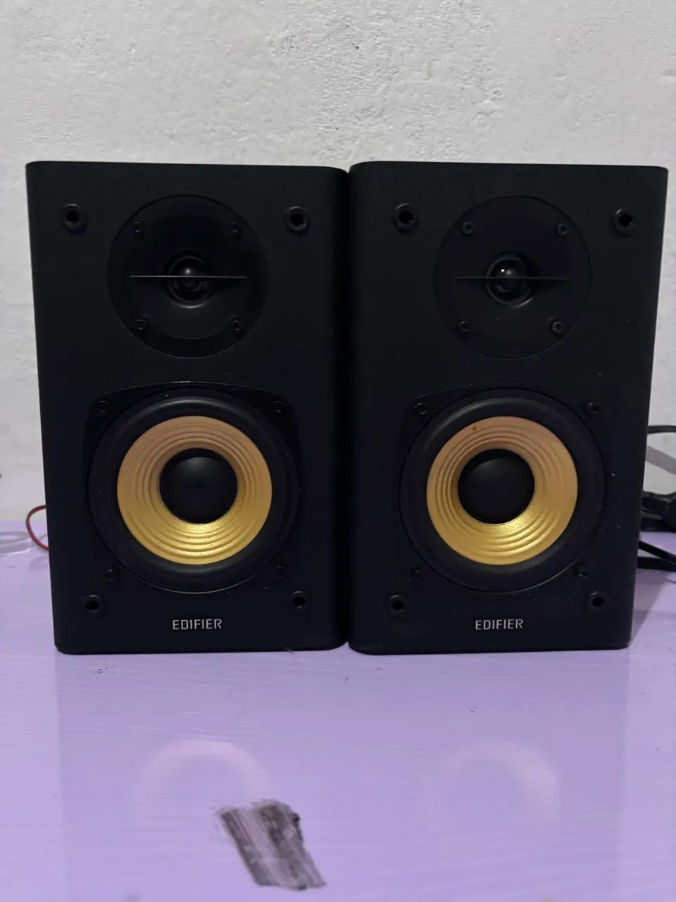 Monitor de áudio EDIFIER R1000T4 
