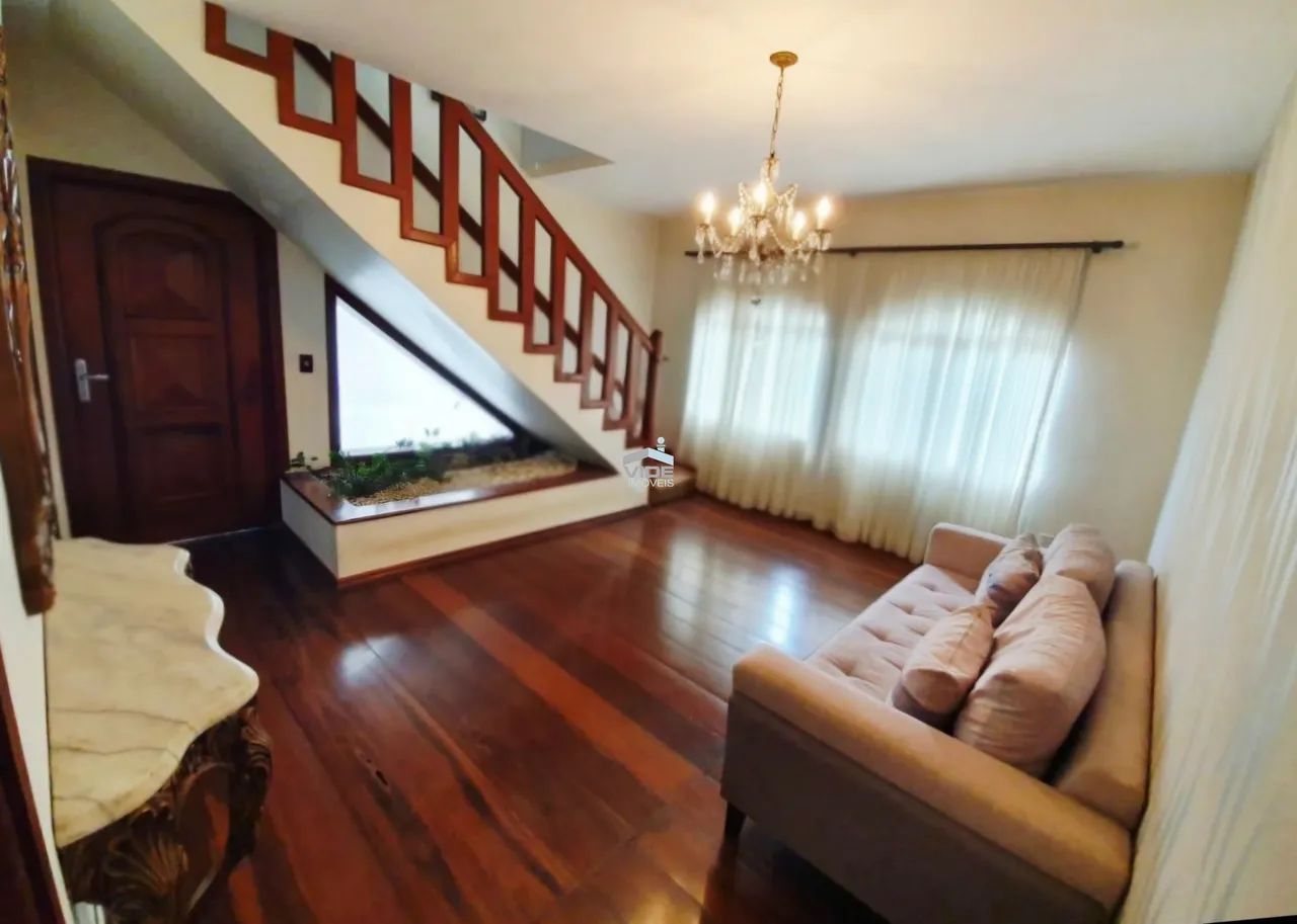 Casa com 3 quartos e piscina em Sousas, Campinas-SP