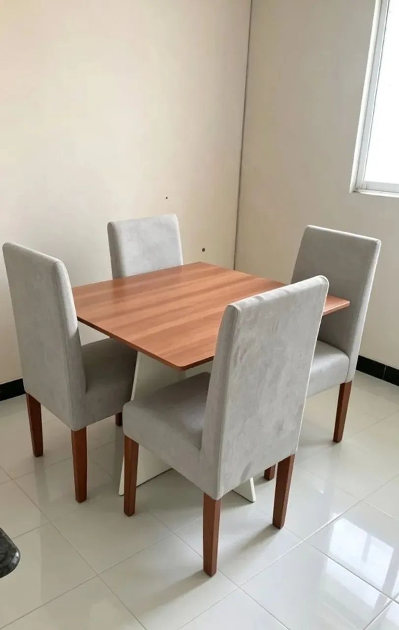 Mesa de sala de janta com cadeiras pronta entrega