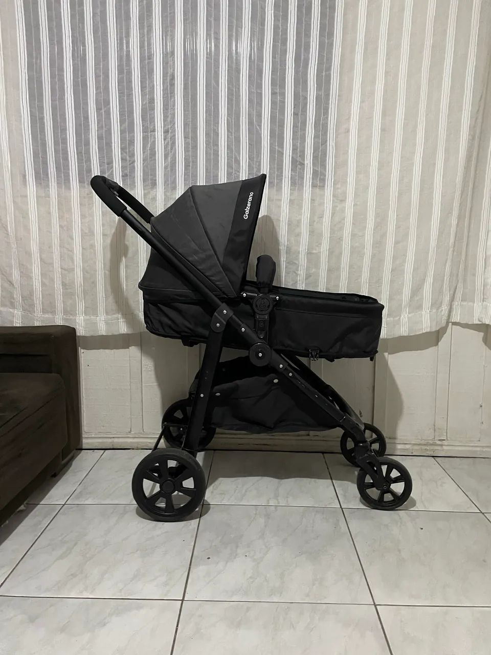 Kit carrinho + bebê conforto e base  - Foto 2