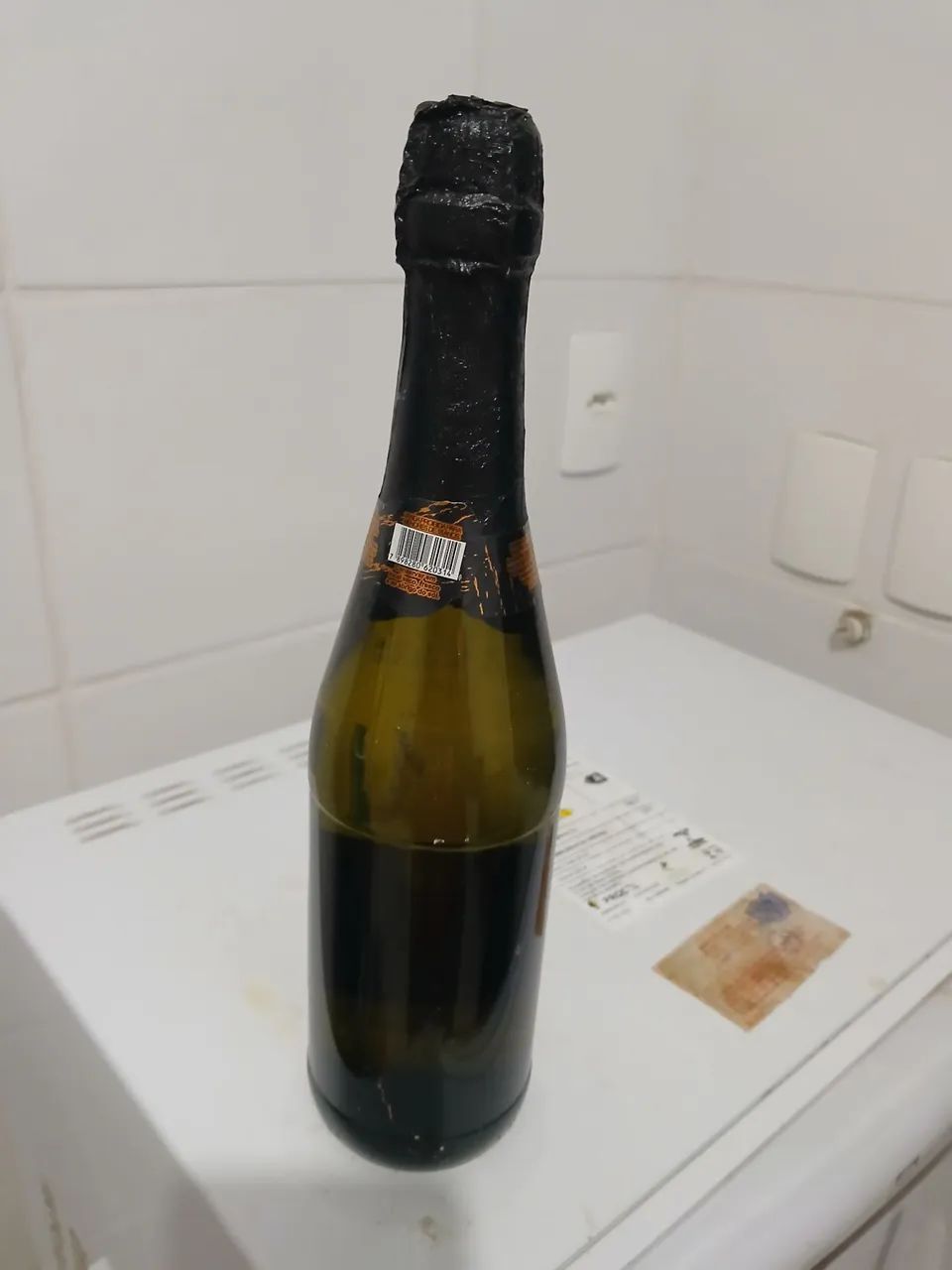 vendo duas garrafas de vinho - Foto 6