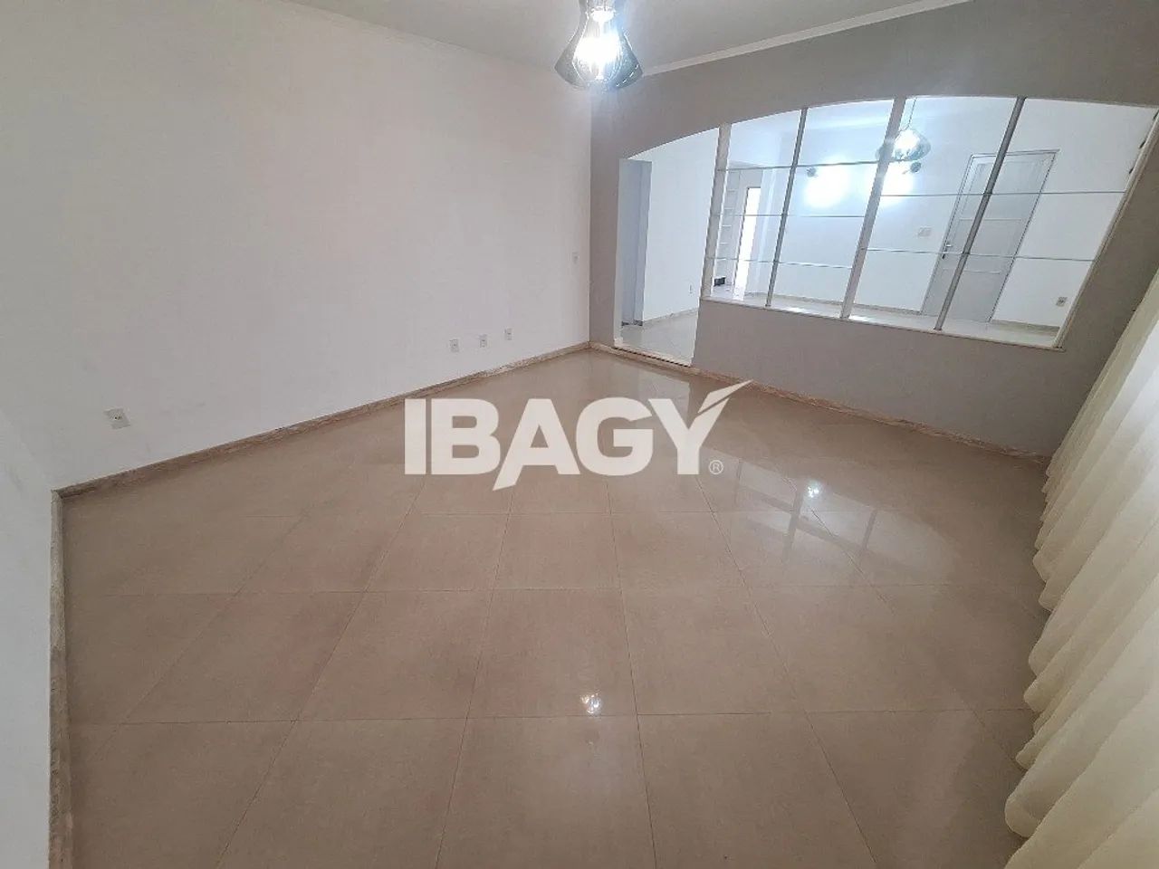 Excelente Casa 8 dormitório(s) em Ipiranga - São José - Foto 5