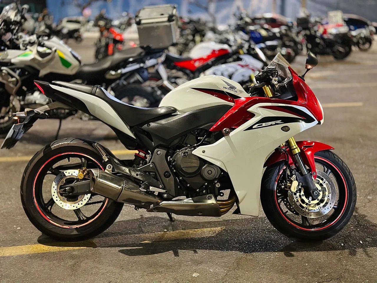 CBR 600 impecável 