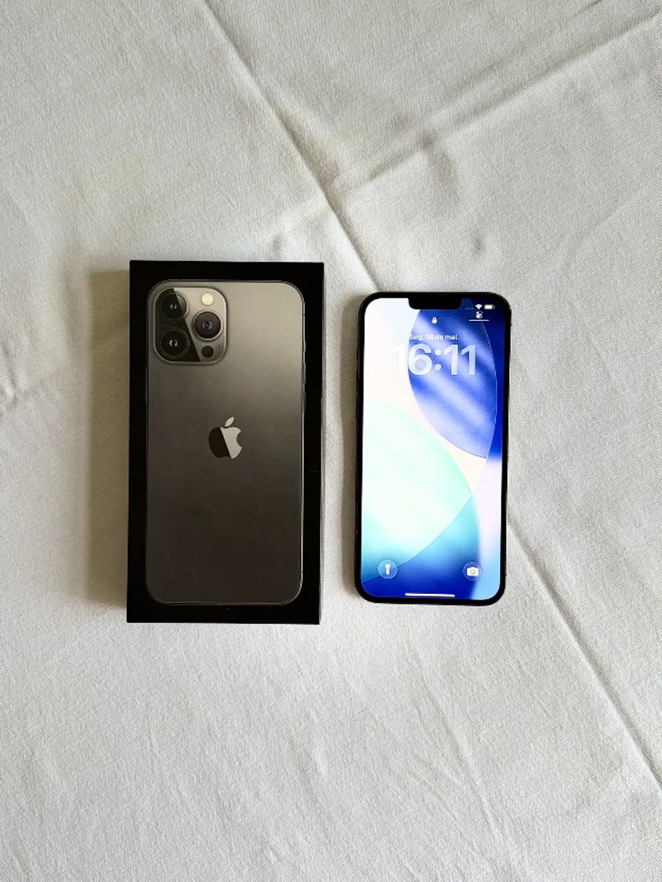 iPhone 13 Pro Max 1TB Impecável + Caixa + 5 Capas (1 Apple) + 3