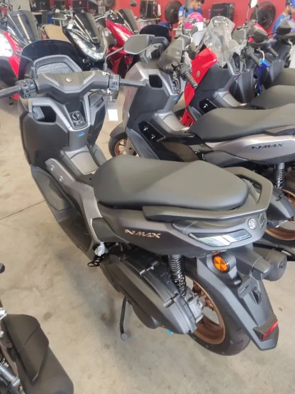 Yamaha NMax 160 cc  - Foto 3