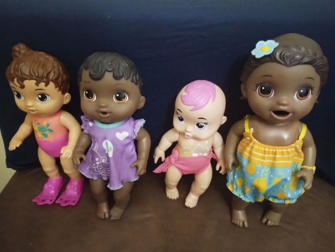 Bonecas Baby Alive.