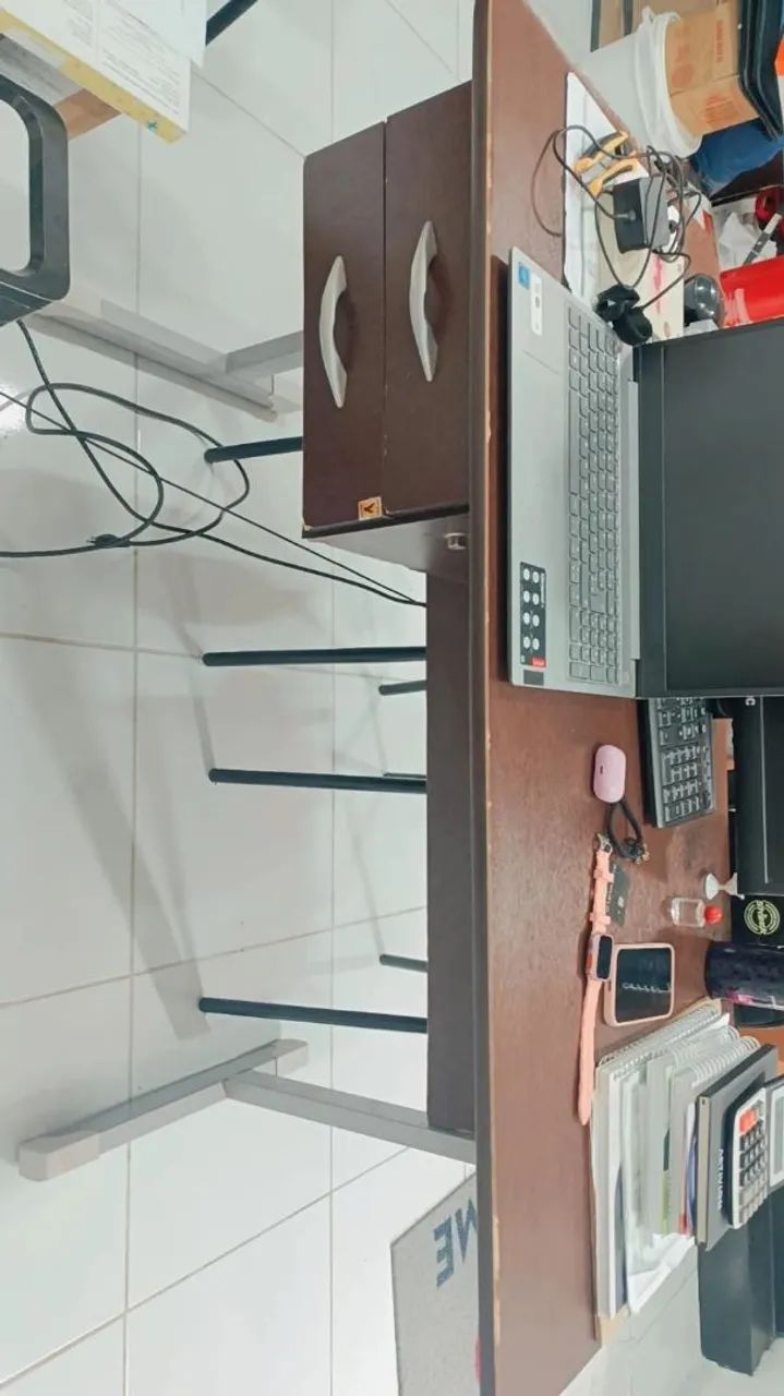 Mesa de Escritório 