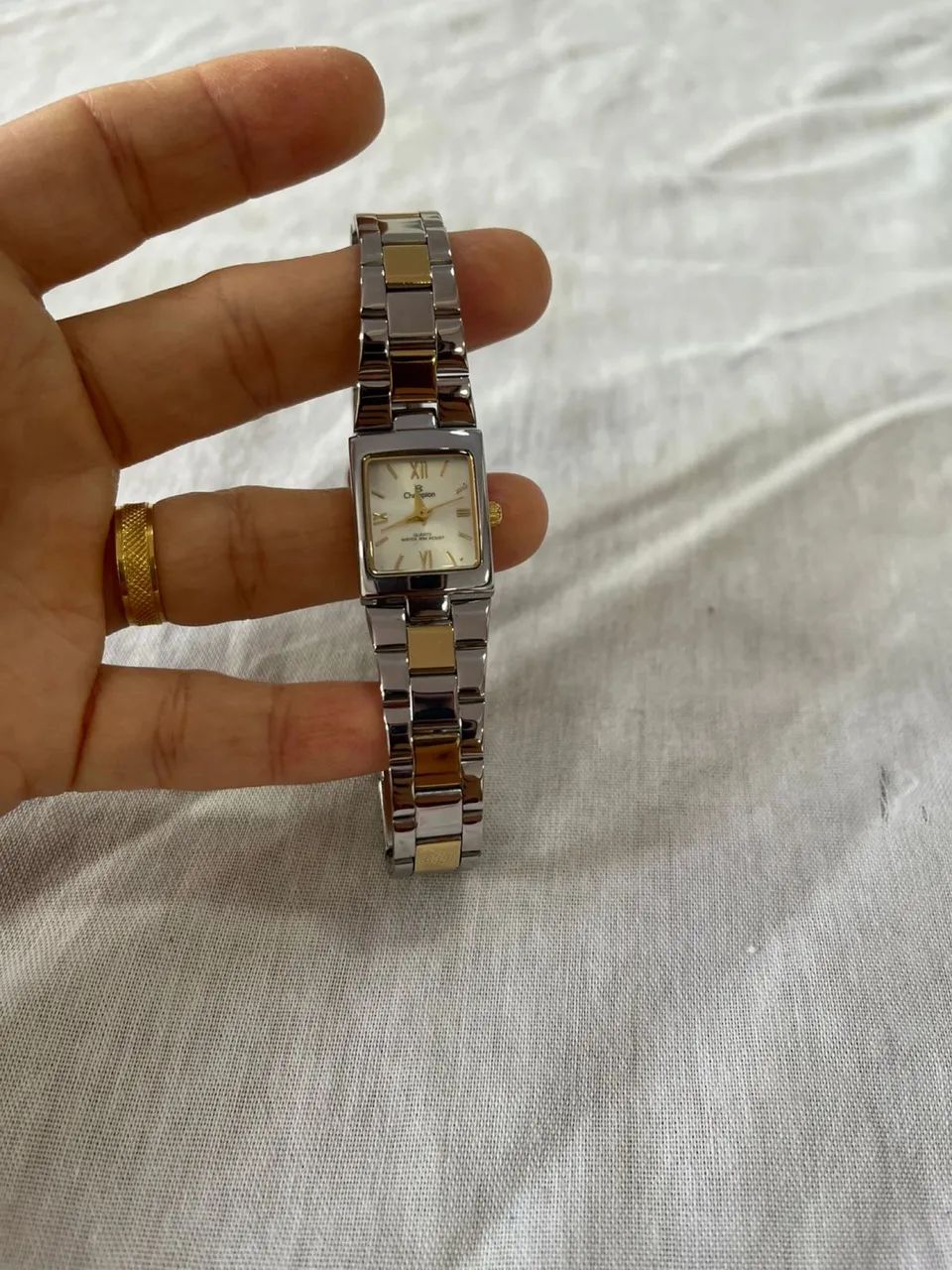 Vendo lindo relógio feminino, marca Champion - Foto 4