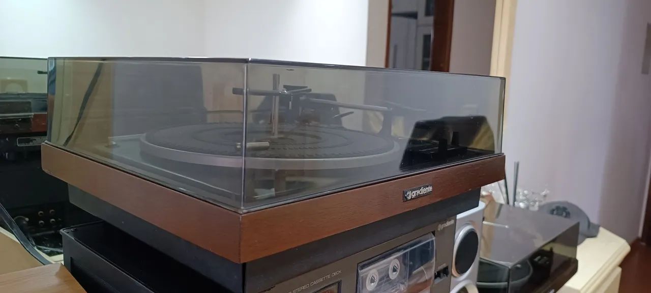 Toca Discos Garrard Gradiente 630S - Foto 4