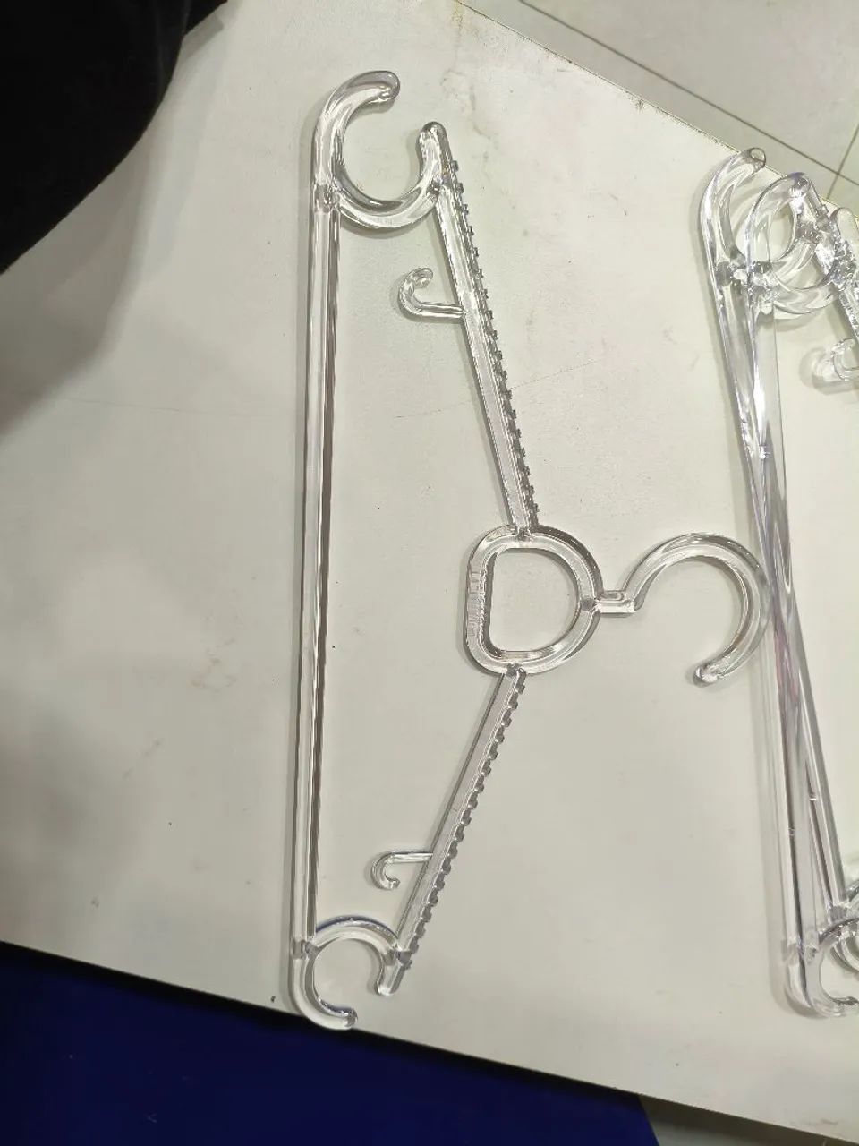 Cabides de plástico novo - Foto 3