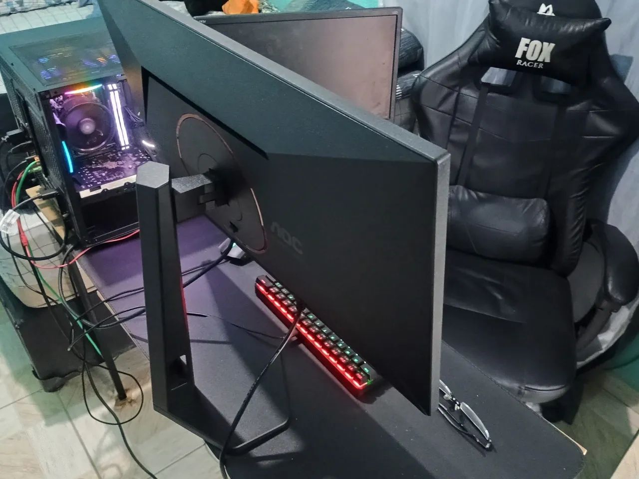 Monitor 4K 180 Hz