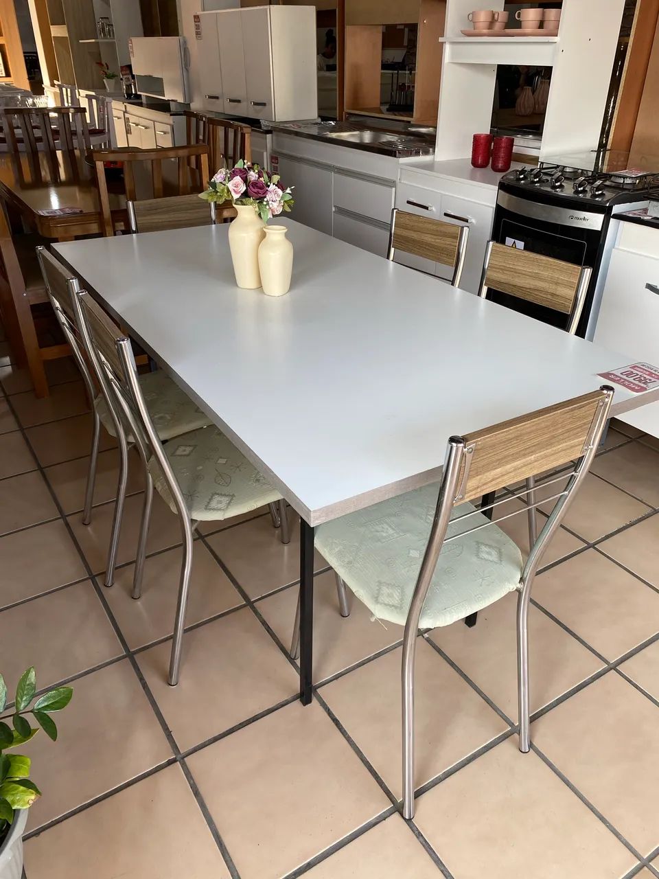 Mesa com 6 cadeiras  - Foto 3