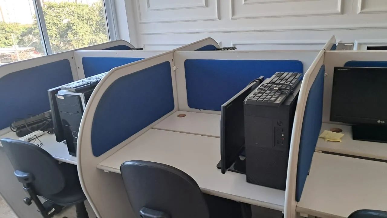 Móveis e aparelho eletrônico para callcenter. - Foto 3
