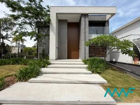 Alpha 2  Casa Nova de Esquina, Mobiliada e Automatizada com 4 Suítes