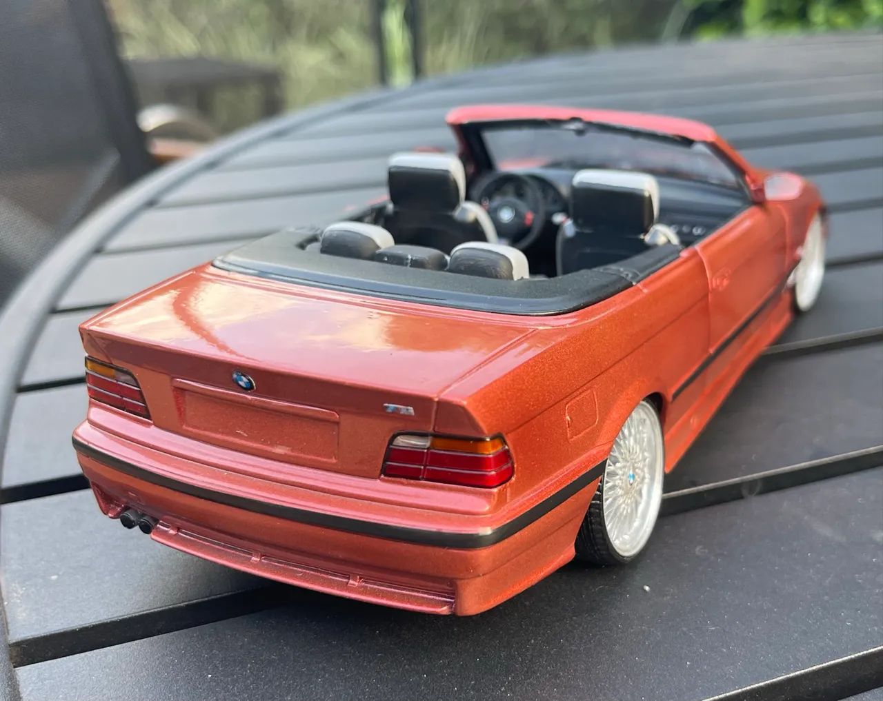 Miniatura BMW M3 marca UT escala 1/18 - Foto 4