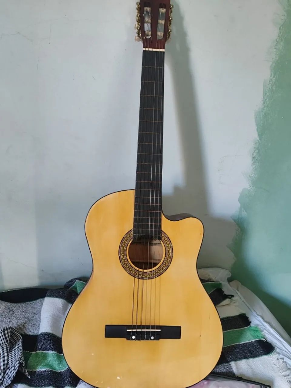 Vendo Violão Menphis e Phantom acompanha capa