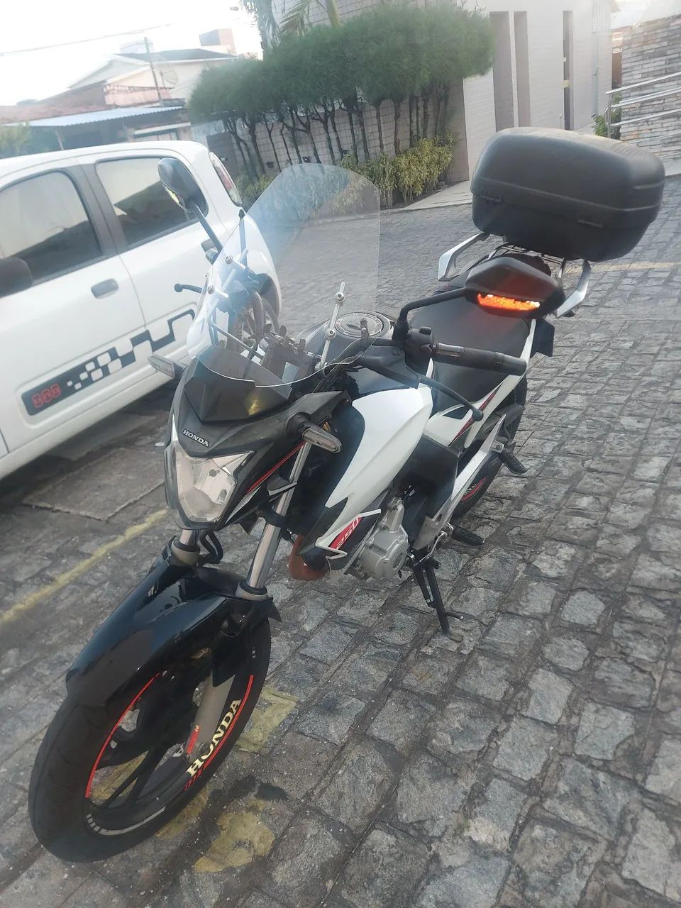 Moto CB twister 