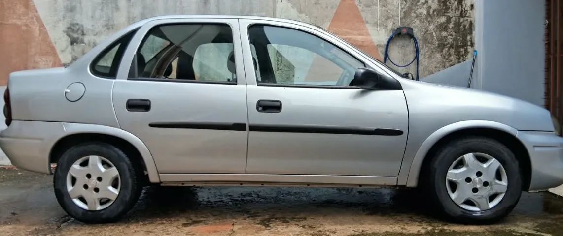 Chevrolet Corsa Corsa Sedan Sup./Classic 1.6 8v Aut/Mec 2004
