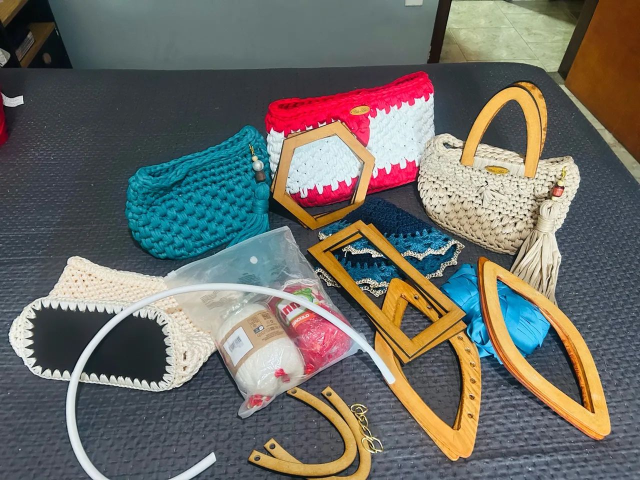 Bolsas, alças e acessórios de crochê  - Foto 4