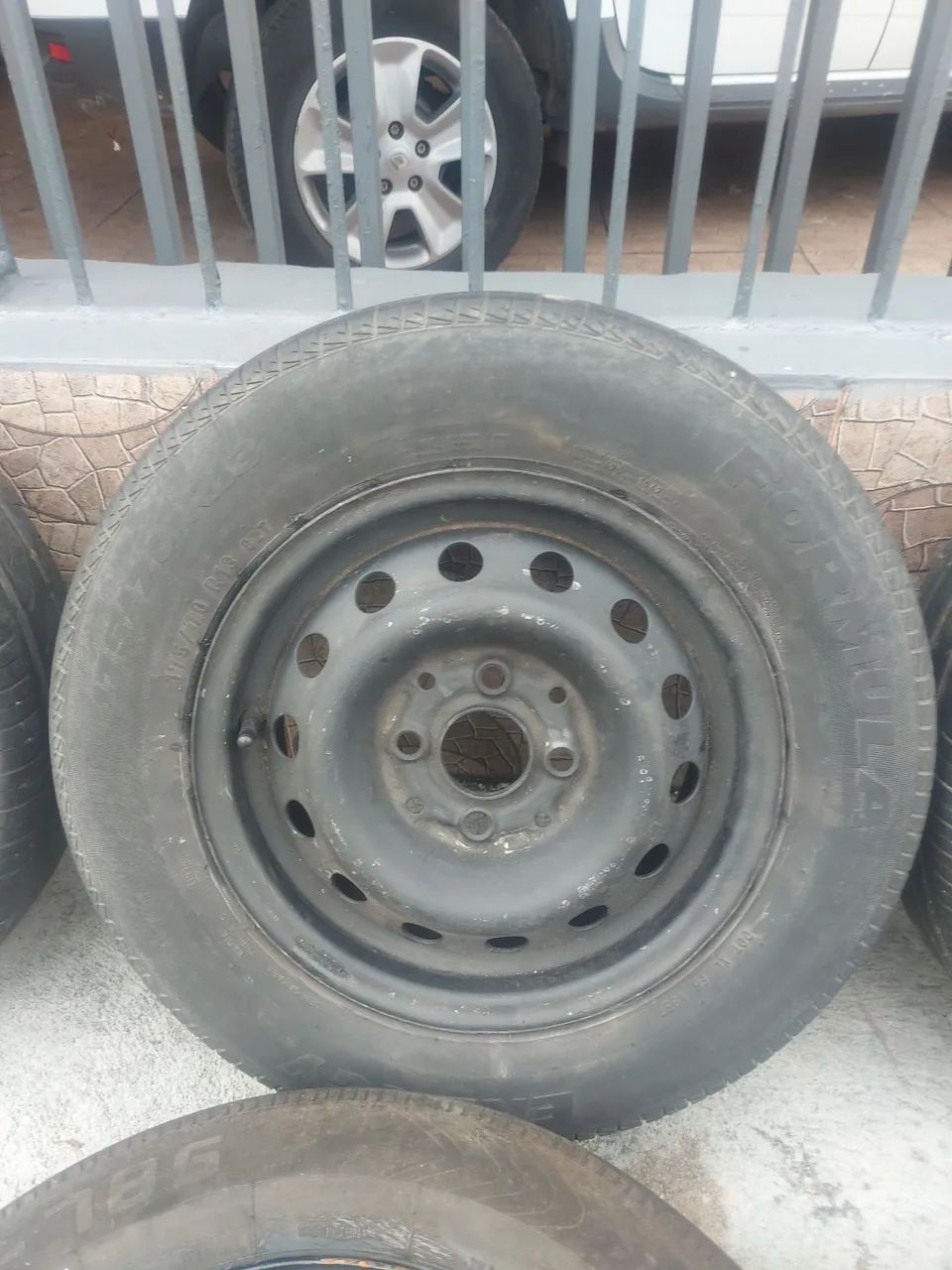 Rodas 13 e 14 somente para estepe - Foto 4