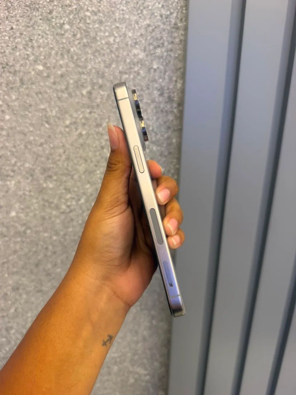 iPhone 15 pro Max - Foto 3