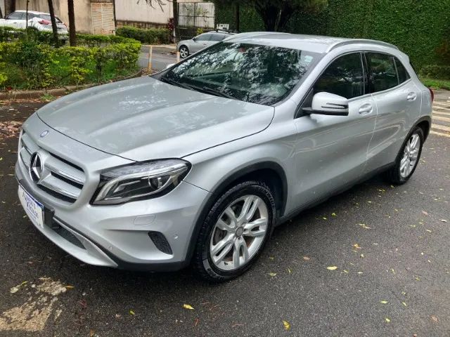 Mercedes-Benz GLA 200 Adv. 1.6/1.6 TB 16V Flex Aut. 2016