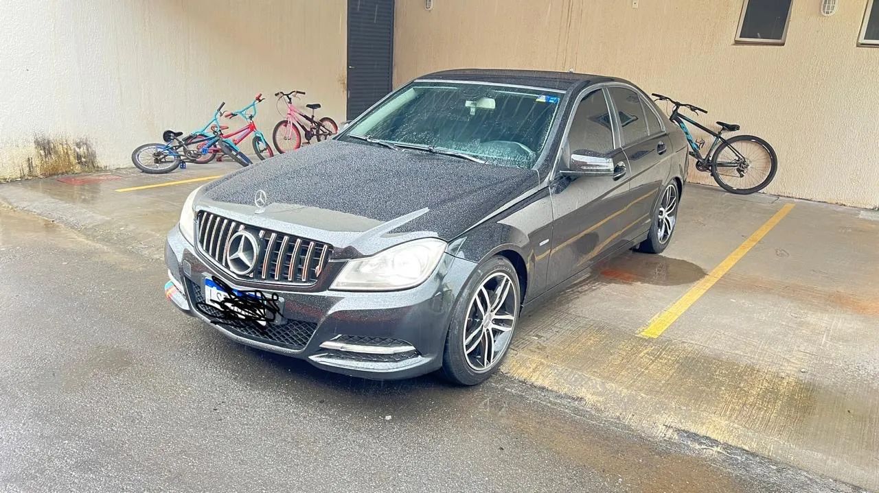 Mercedes-Benz C-180 CGI Classic 1.8 16V 156cv Aut. 2012