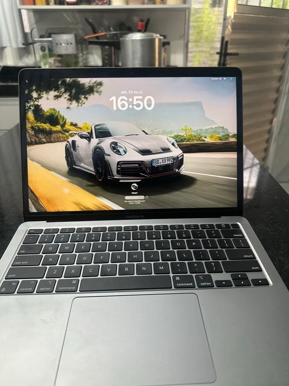 MacBook M1 2020