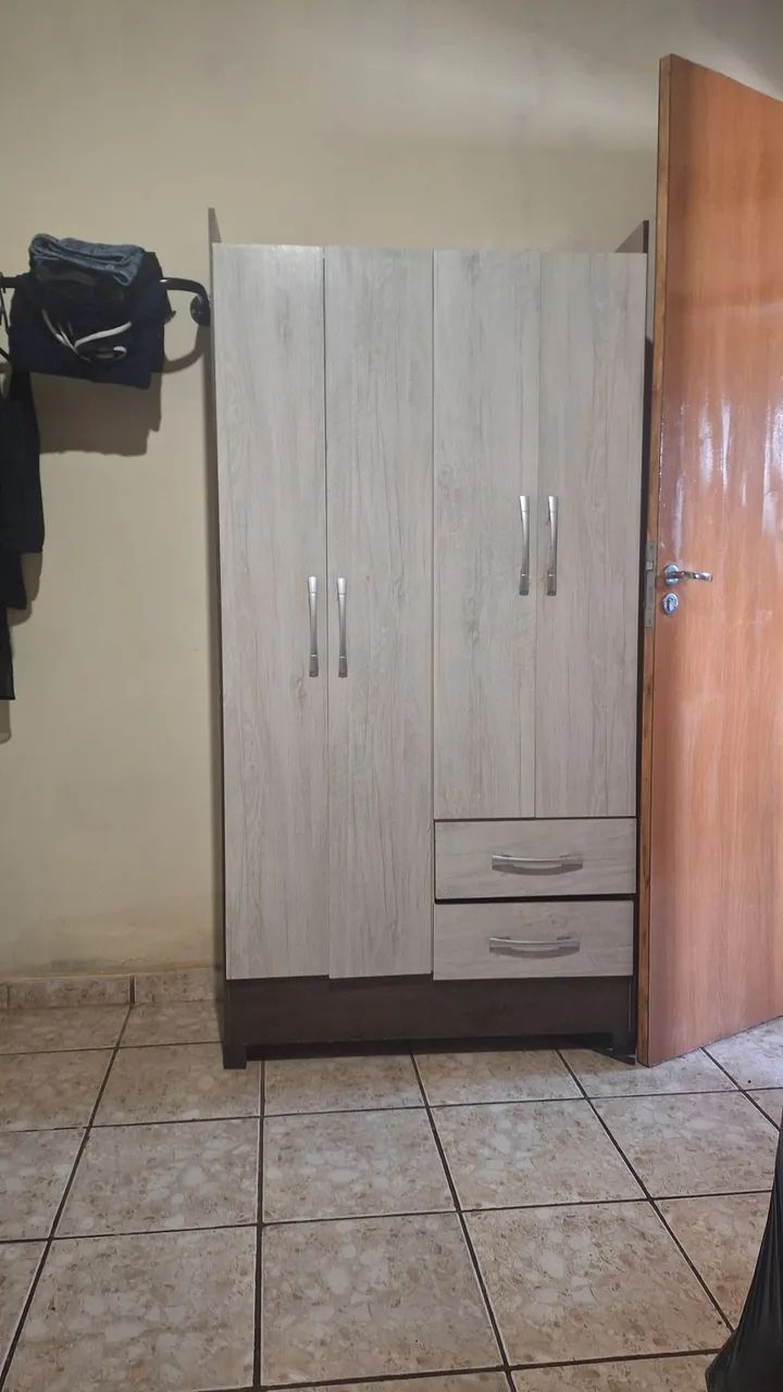 Armário/ Mini guarda roupas