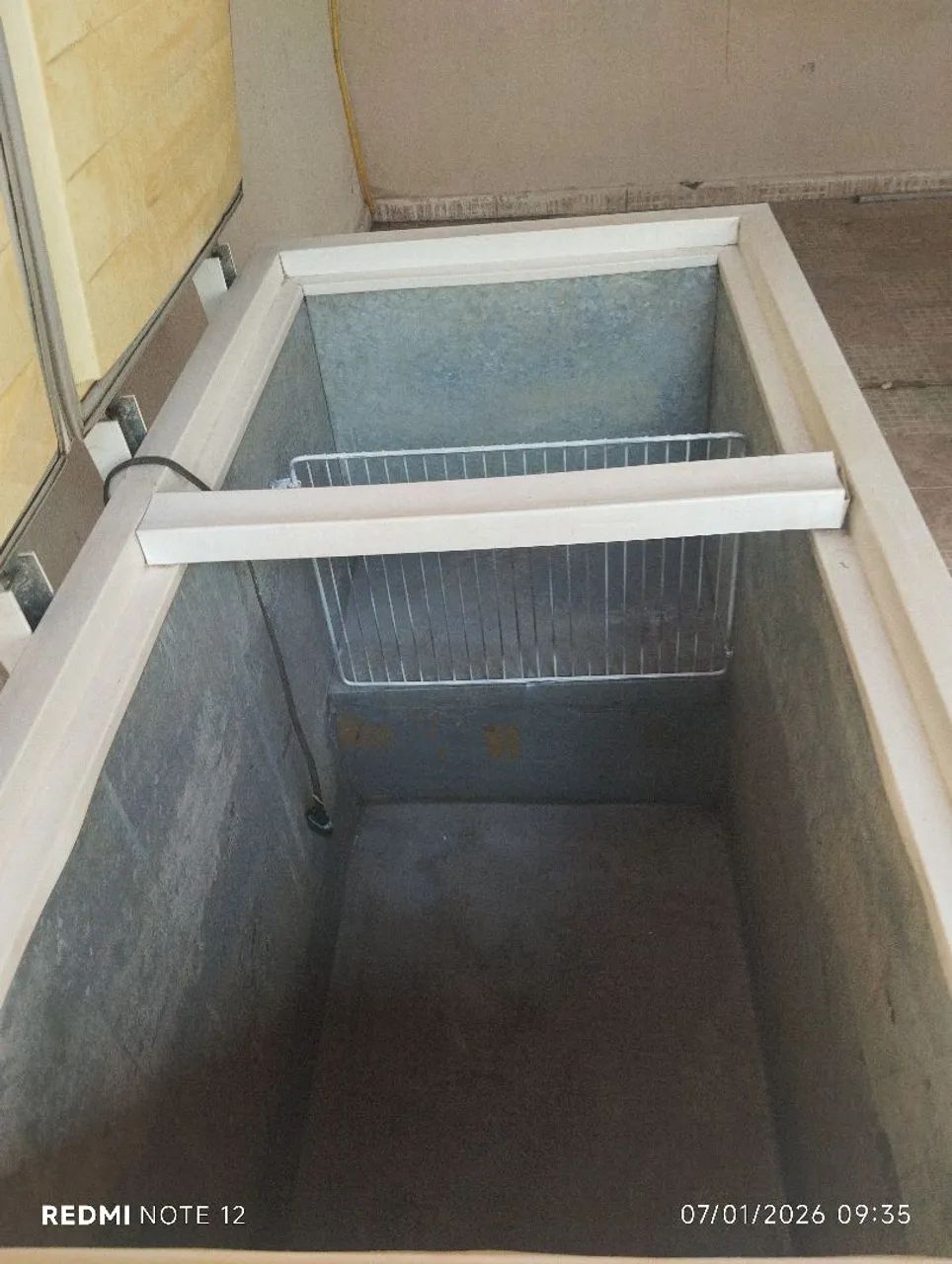 Freezer Eletrolux 400 Lit dupla ação  - Foto 4