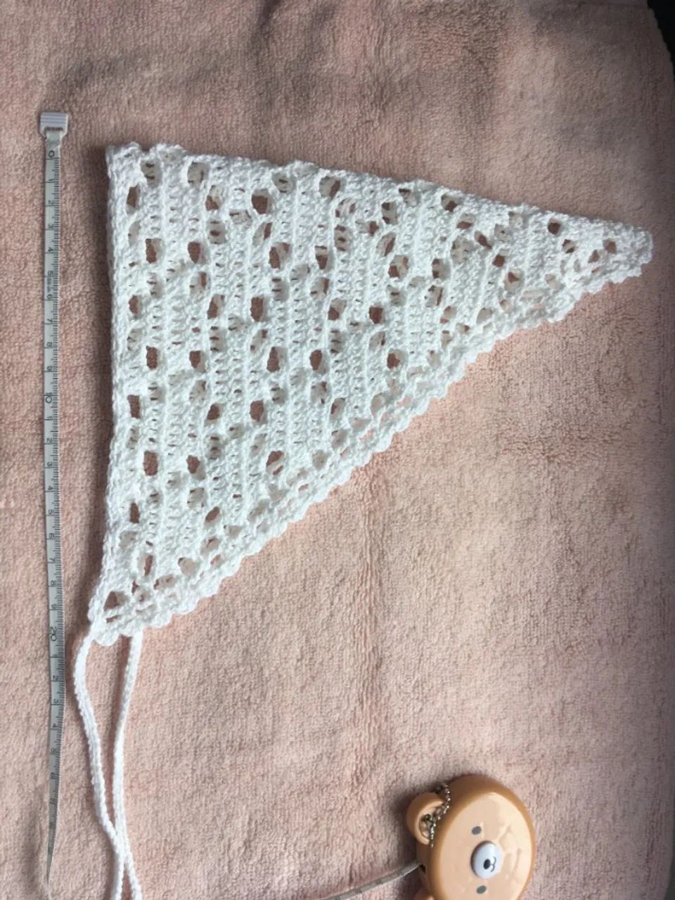 Bandana / Lenço de Crochê Branco com Motivo Quadriculado - Foto 4