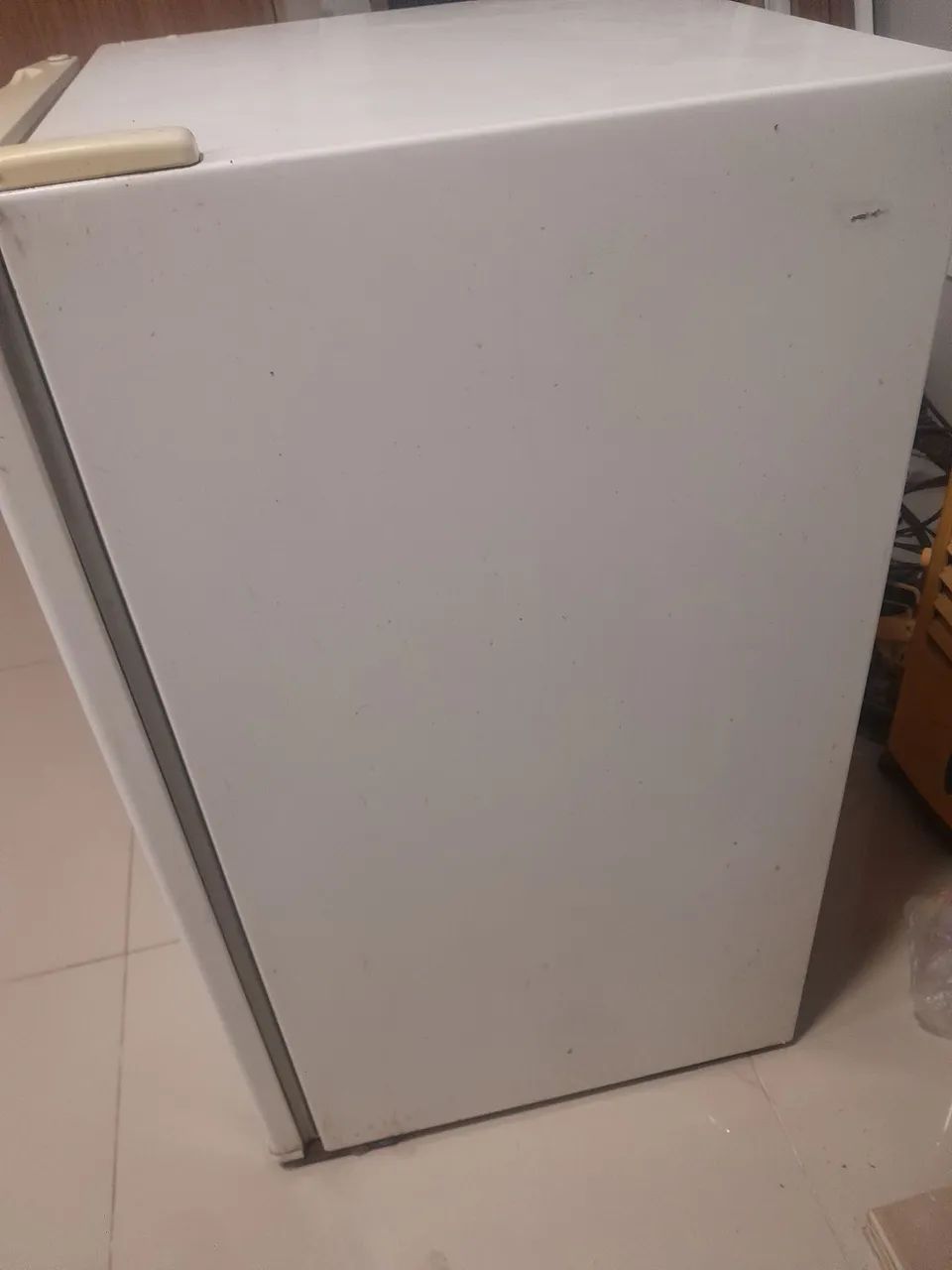 Frigobar RE 120 litros Electrolux  - Foto 3