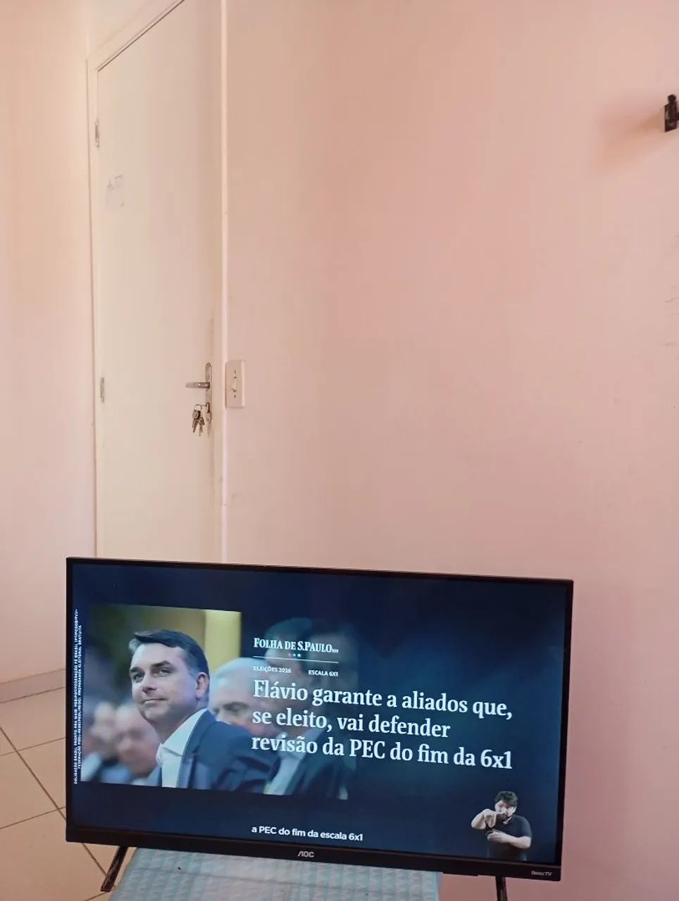 Vendo uma linda televisão  - Foto 2