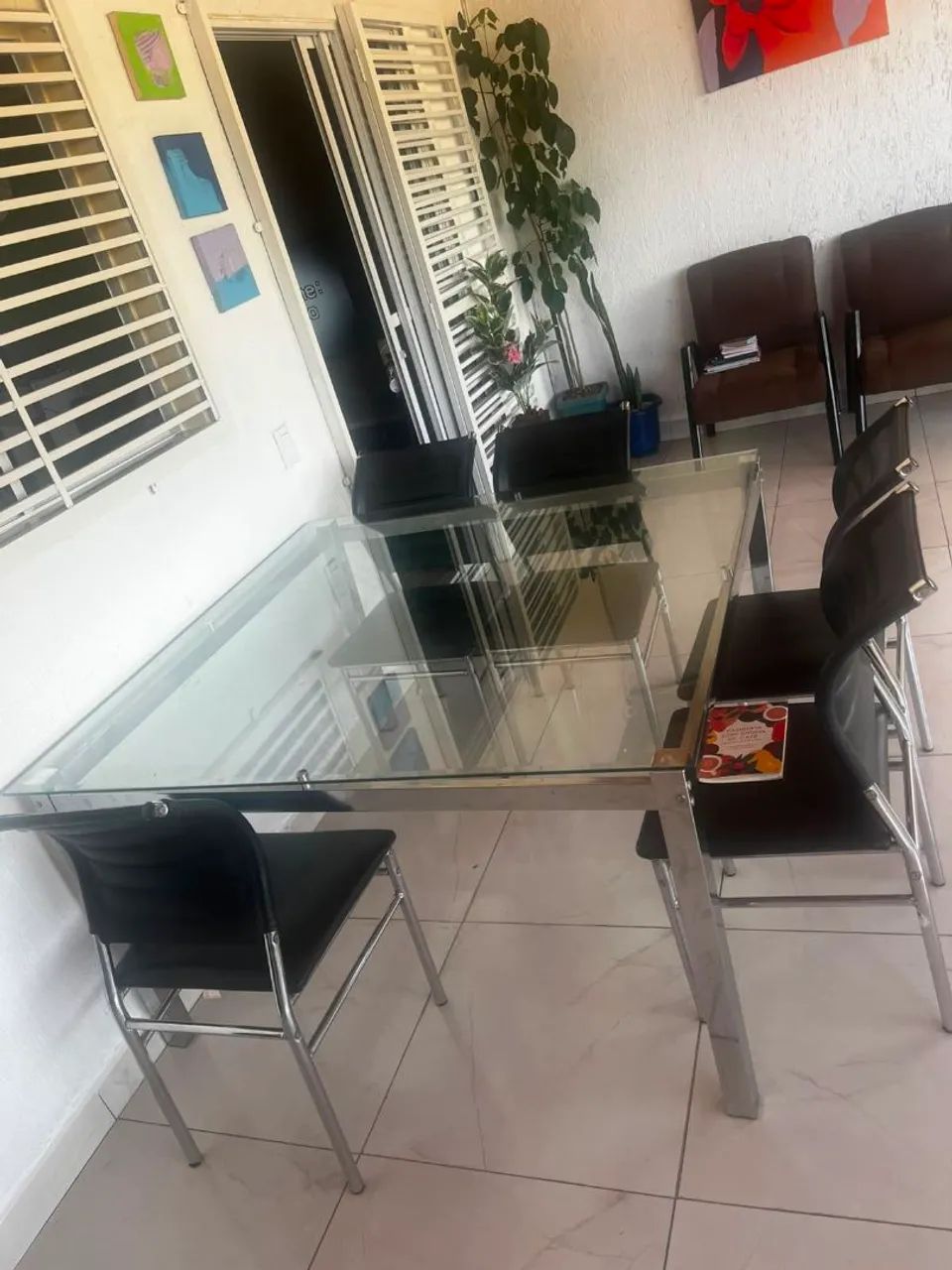 Mesa de Vidro 6 cadeiras 