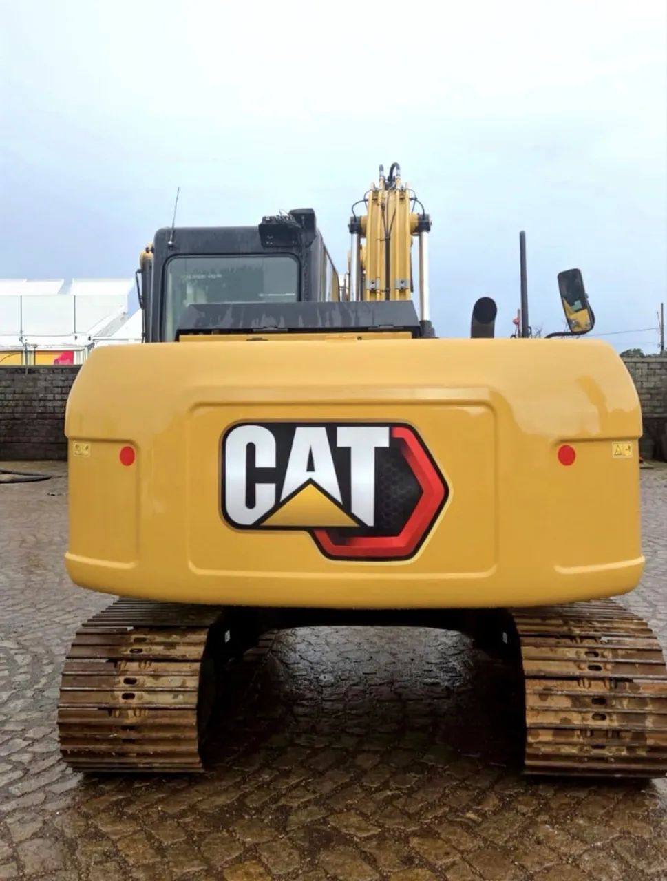 Escavadeira Caterpillar 313 GC  ano 2023, com 7.700 horas e ar condicionado, em MG - Foto 3