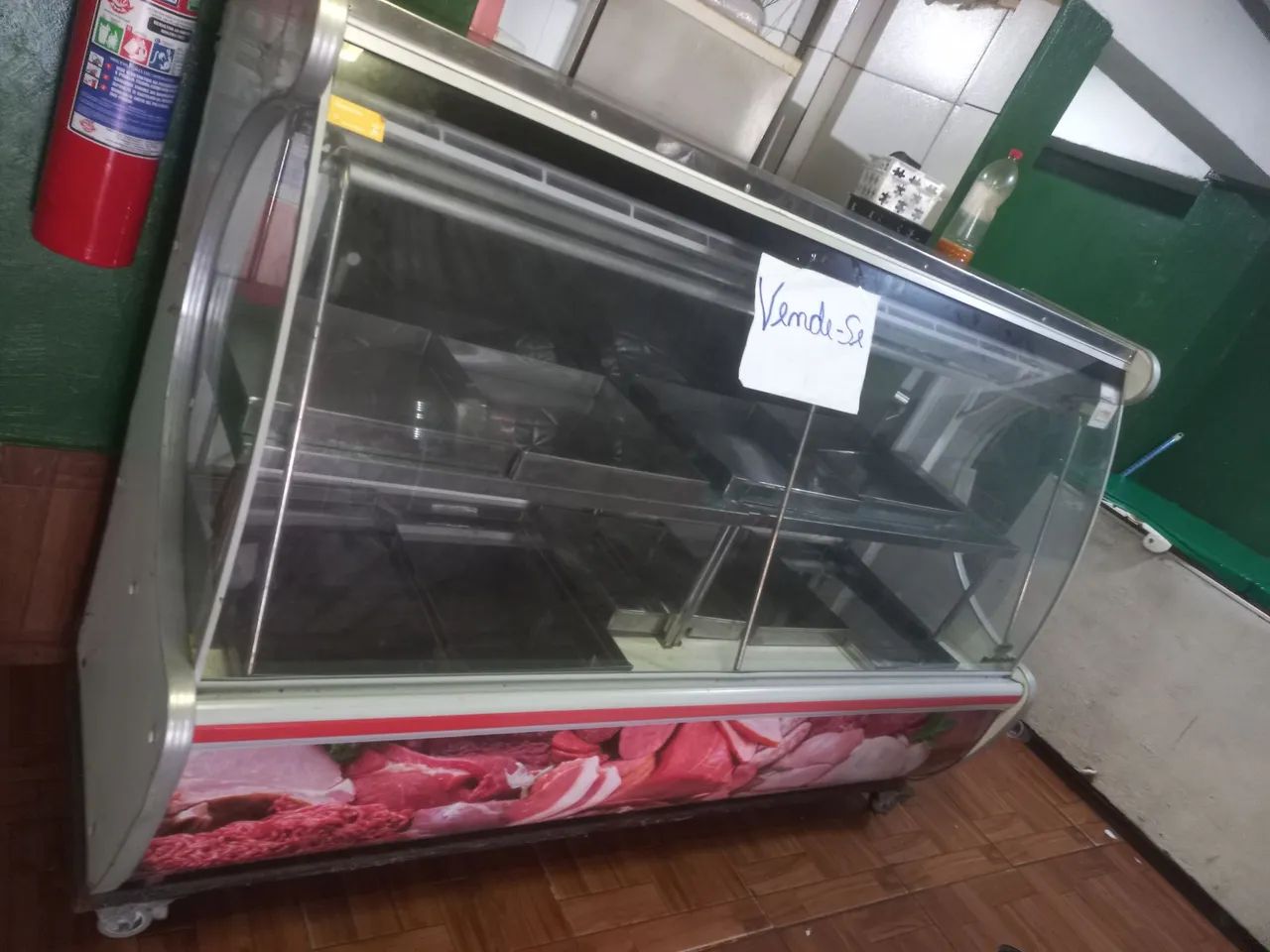Vende se um expositor de açougue  - Foto 2