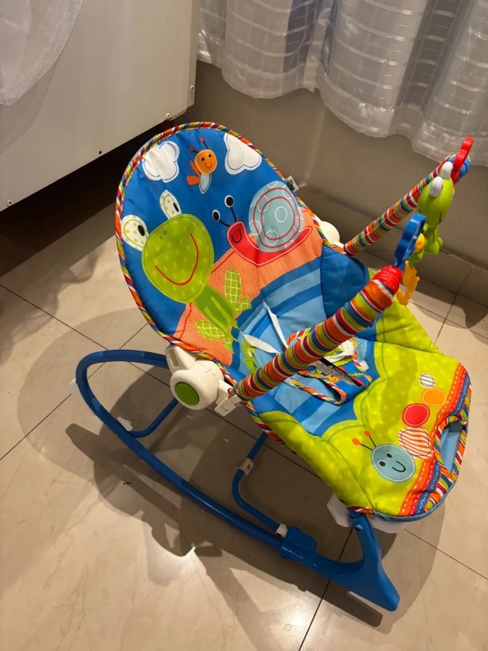 Cadeira vibratória bebê 